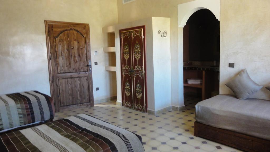 Hotel Elmalara à Tafraout Extérieur photo